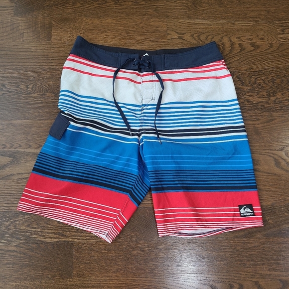 Quiksilver Striped Swiming Shorts Sz.34 - Picture 1 of 8